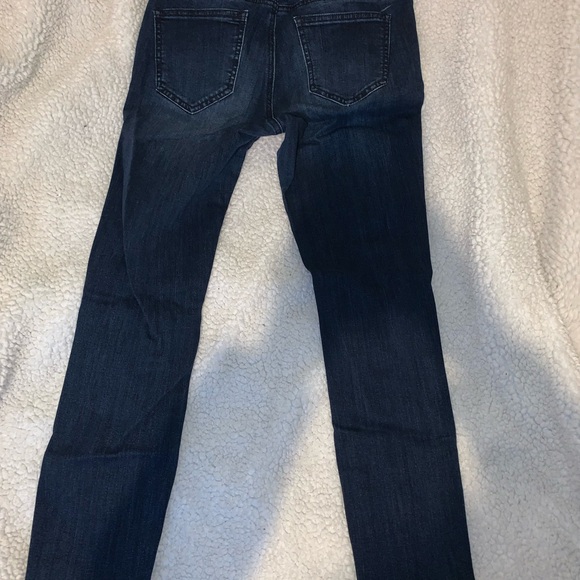 Stylish Distressed Dark Blue Jeans for Women - Picture 4 of 5